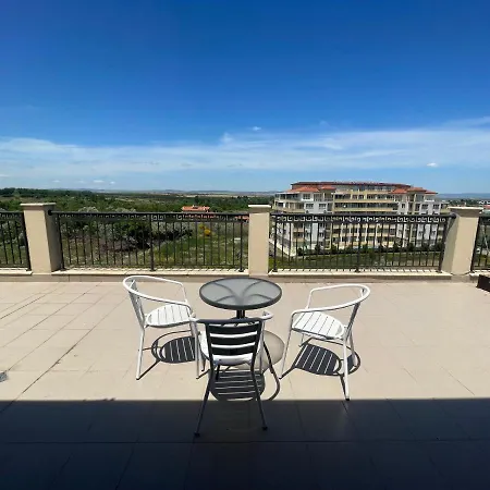 公寓 Nereya Palace